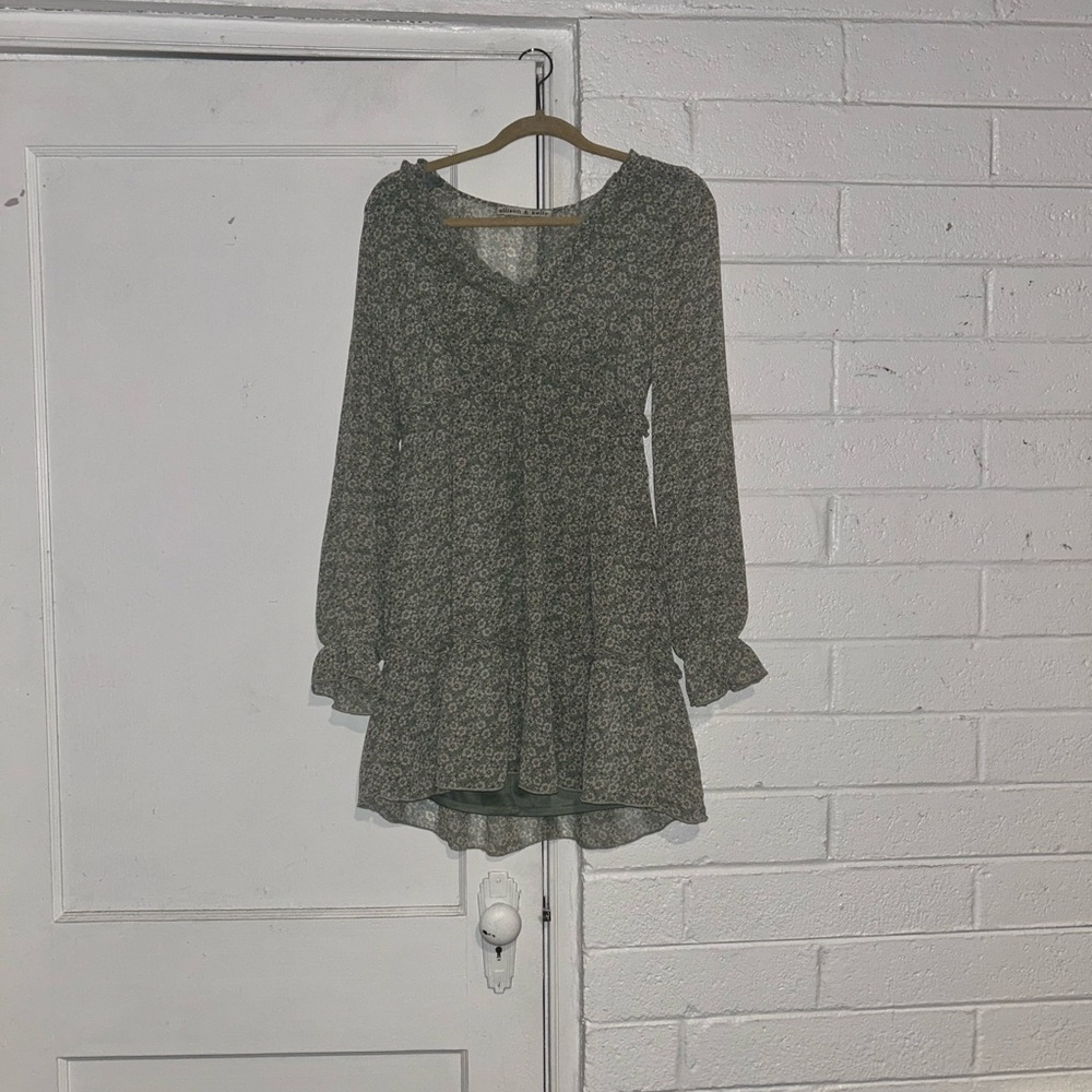 Elegant Green Floral Dress